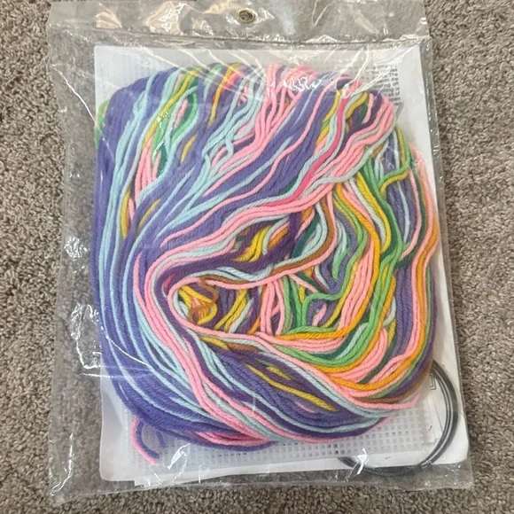 Temptations Colorful Easter Egg Craft needlepoint Kit - Picture 3 of 3